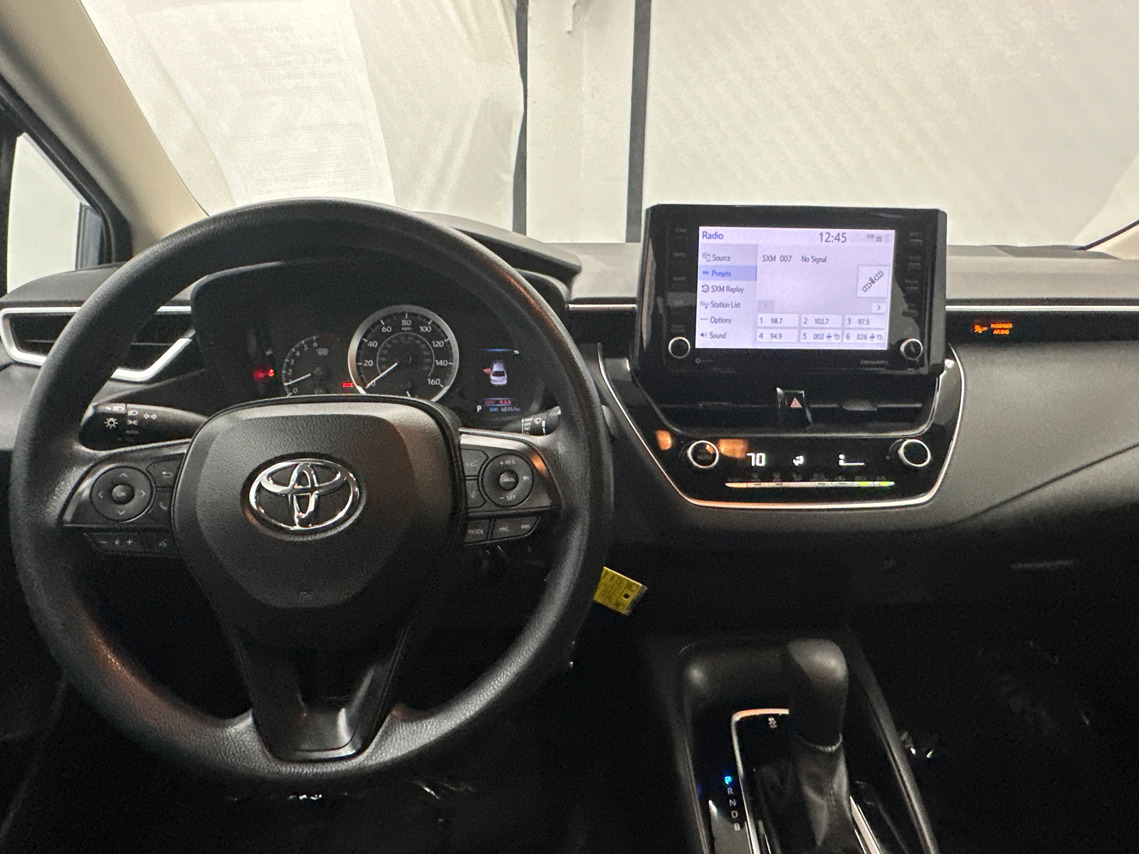 2022 Toyota Corolla LE 23