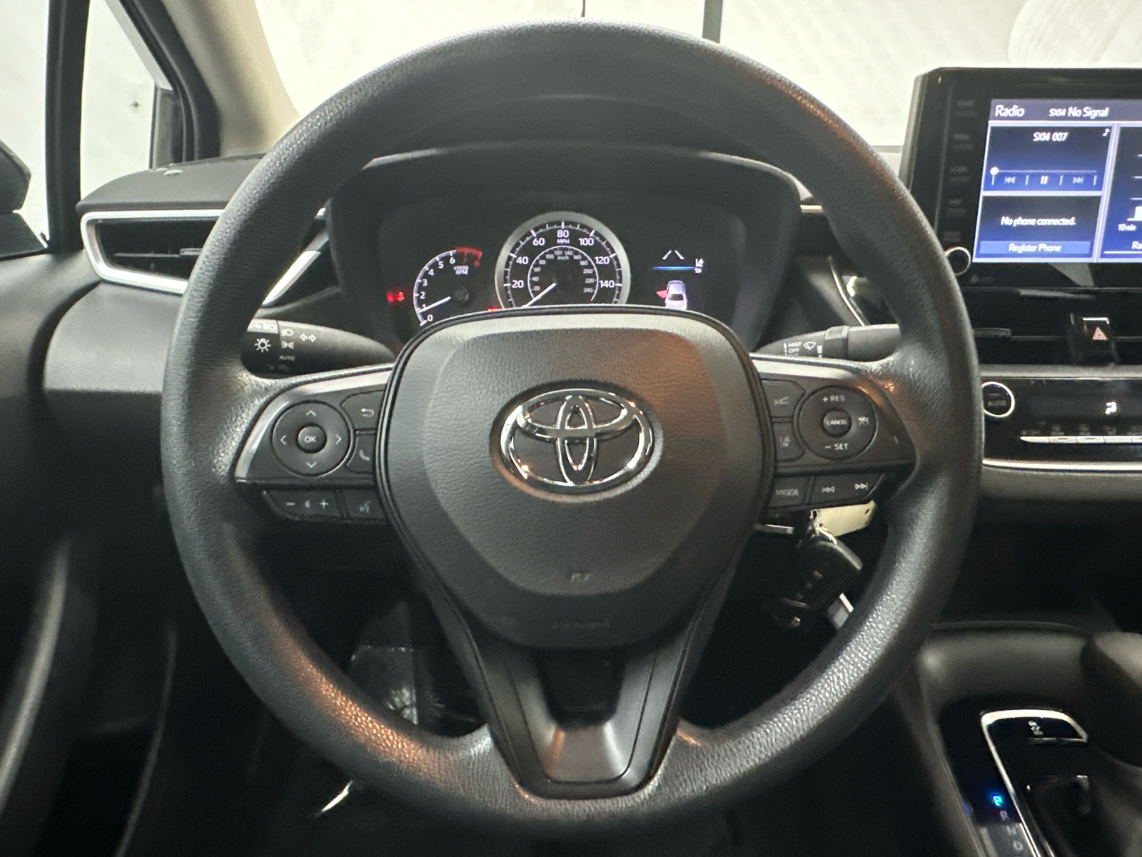 2022 Toyota Corolla LE 24