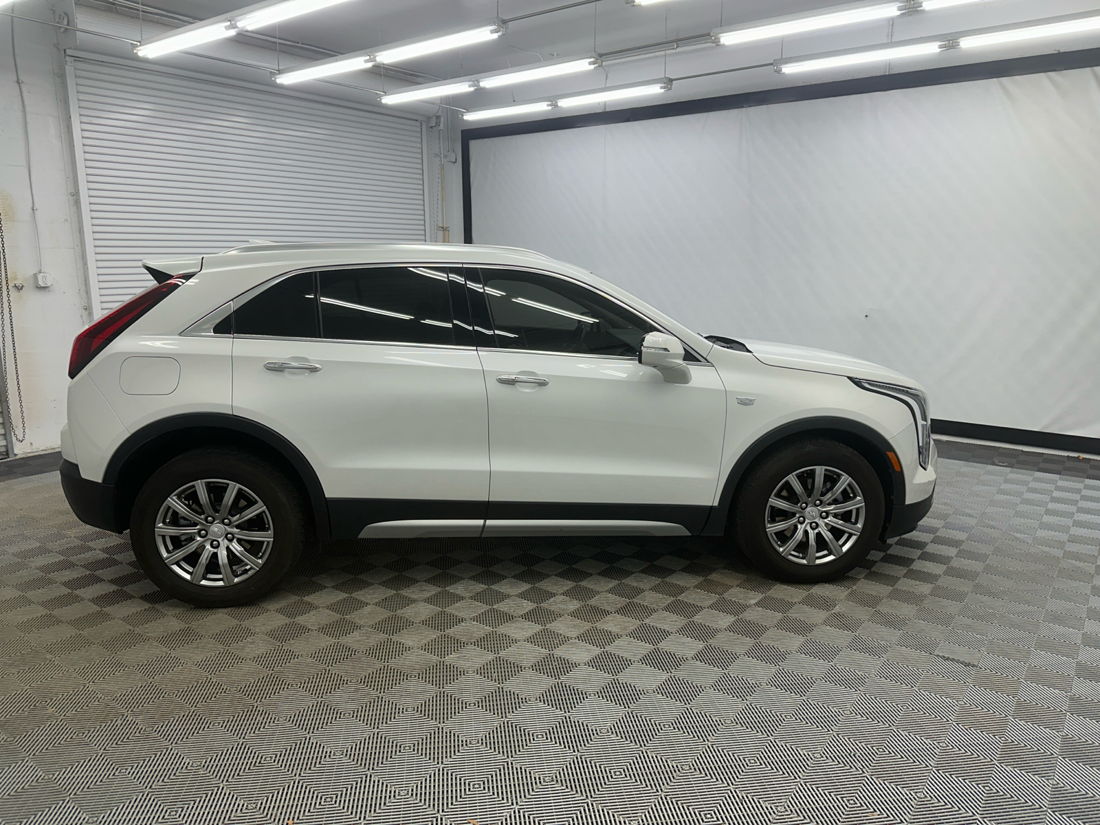 2022 Cadillac XT4 Premium Luxury 6