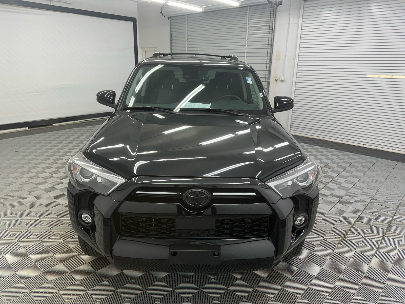 2023 Toyota 4Runner SR5 8