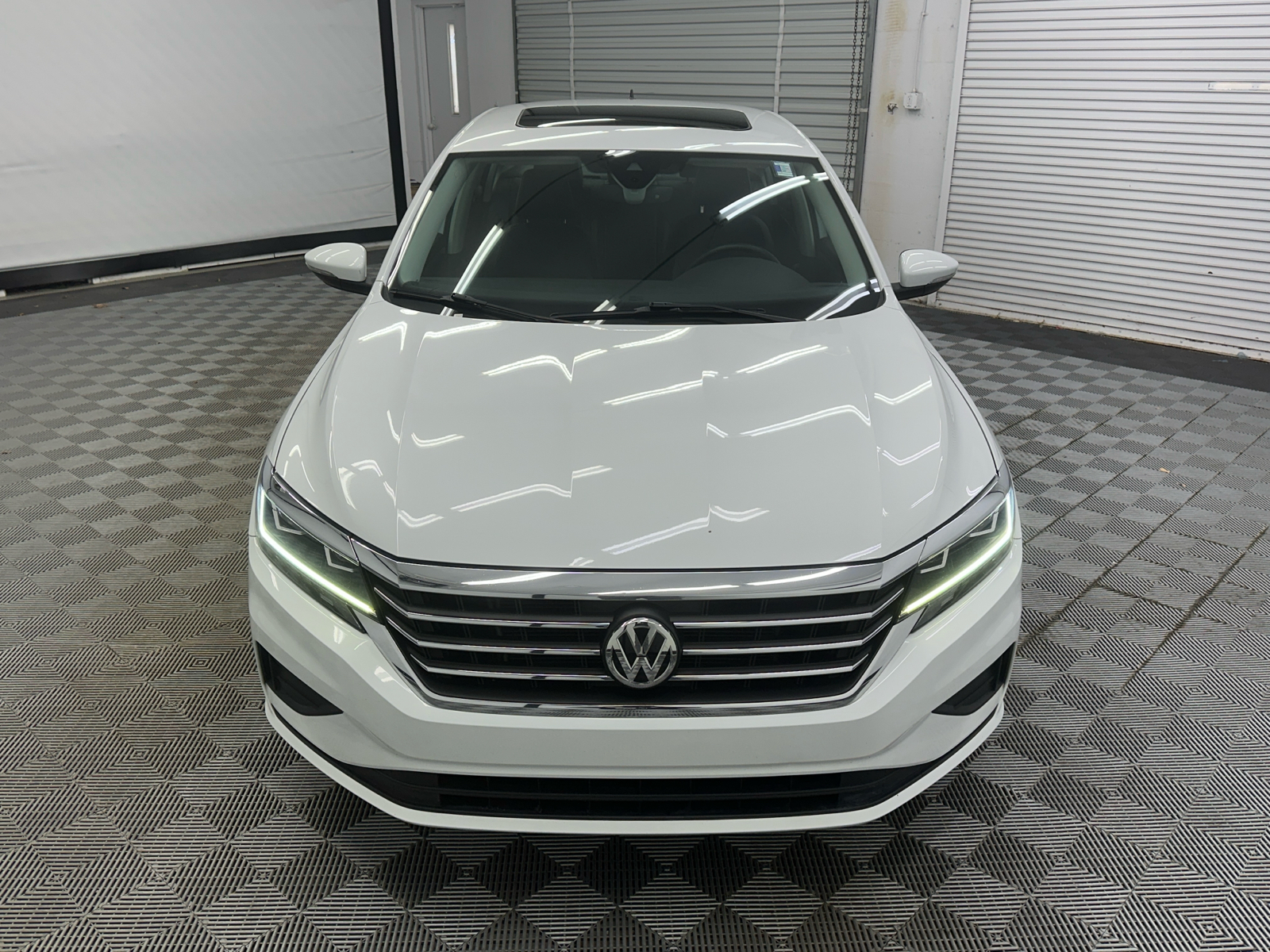 2022 Volkswagen Passat 2.0T SE 8