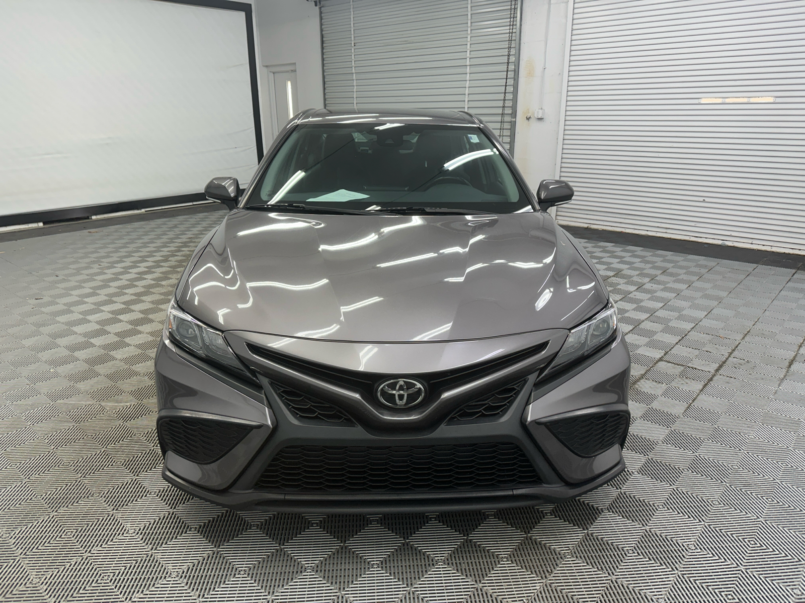 2022 Toyota Camry SE 8