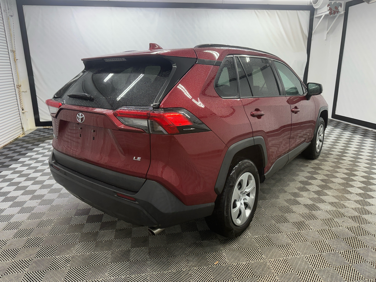 2020 Toyota RAV4 LE 5