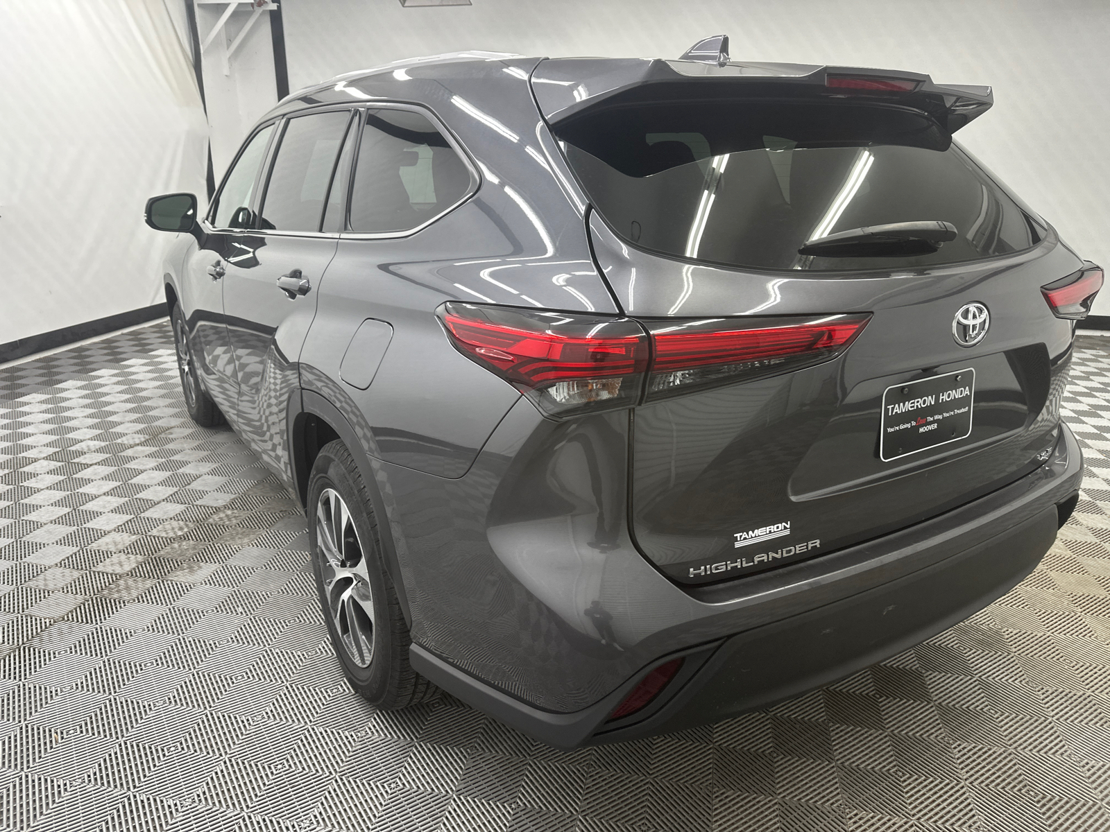 2022 Toyota Highlander XLE 3