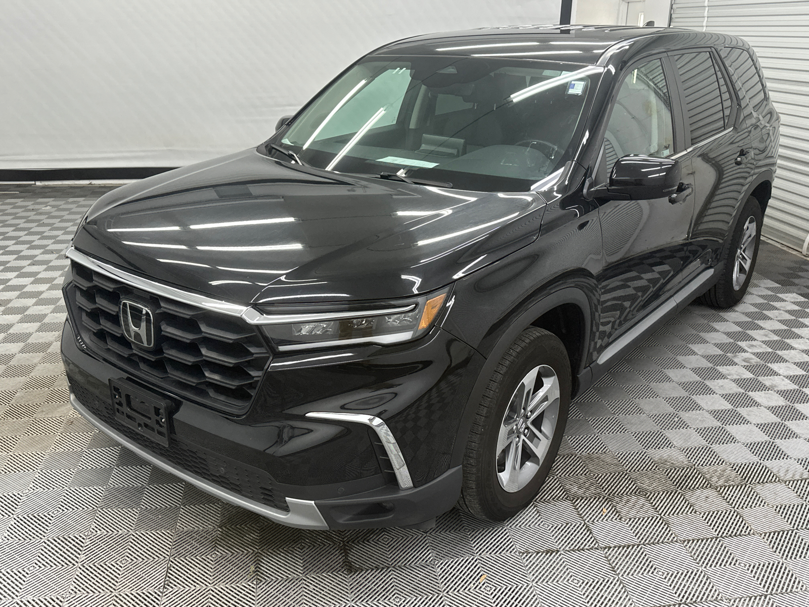 2023 Honda Pilot EX-L 1