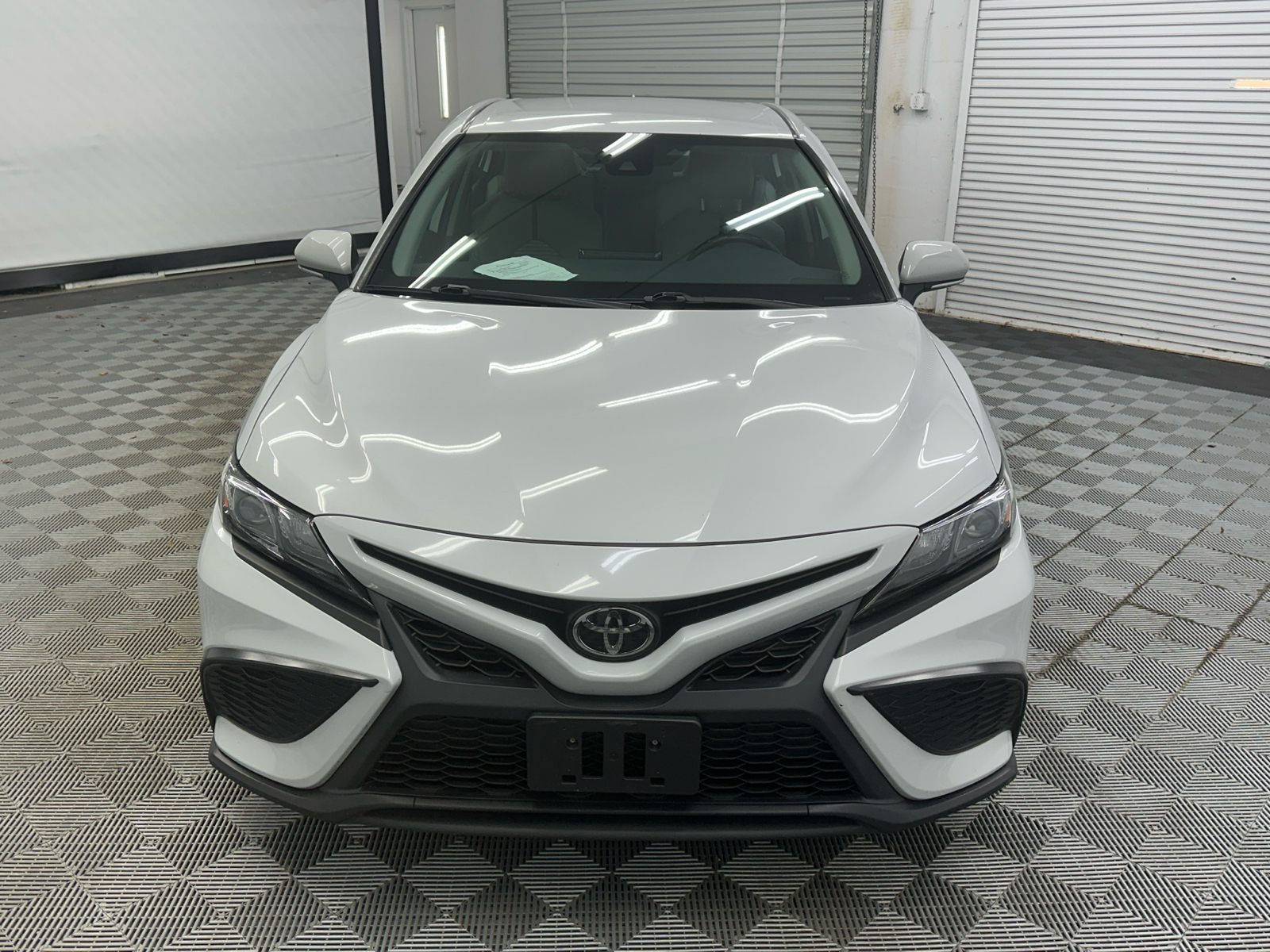 2022 Toyota Camry SE 8