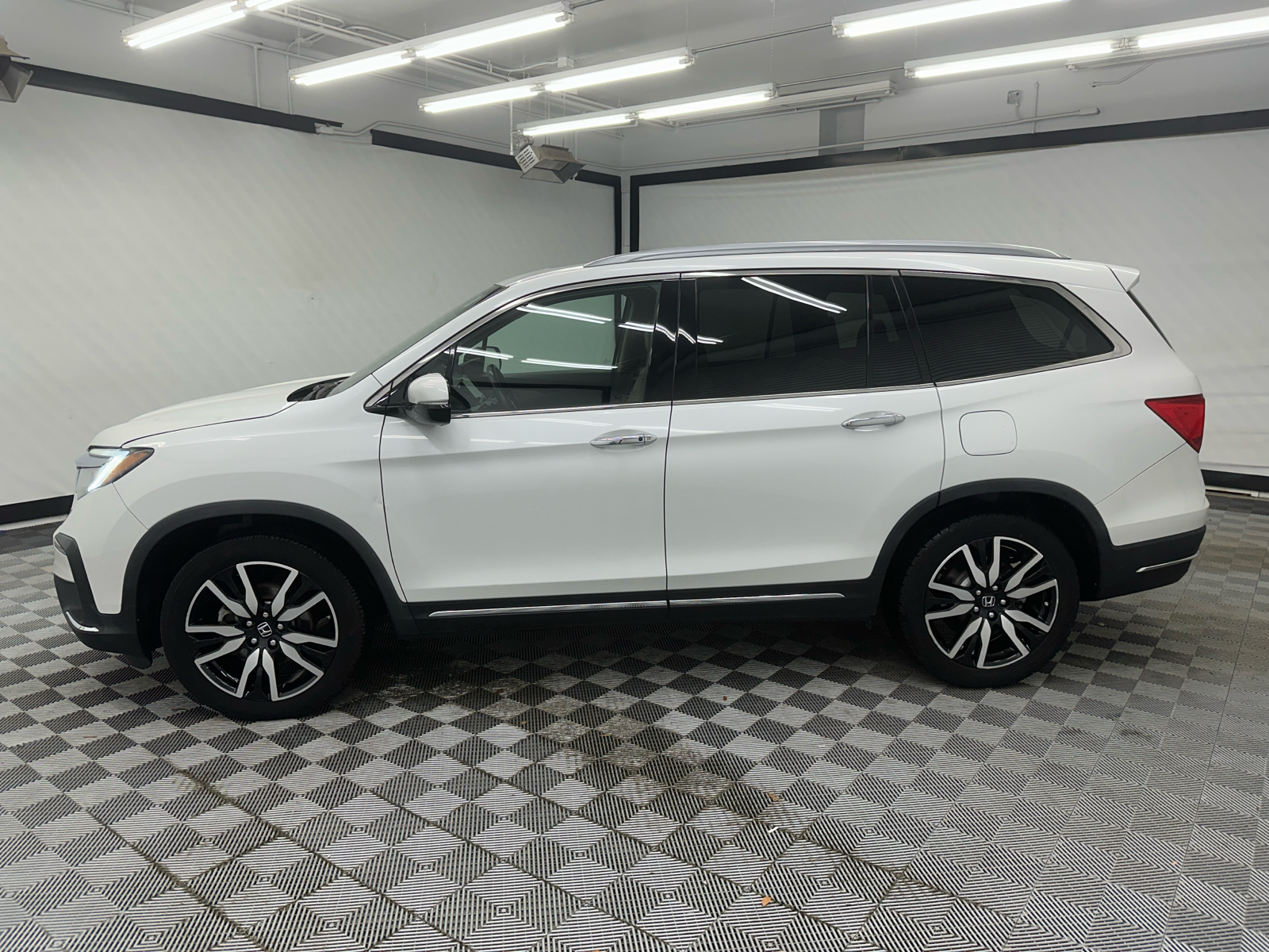 2020 Honda Pilot Elite 2