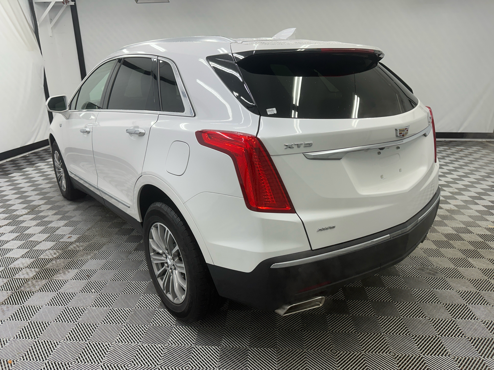 2019 Cadillac XT5 Luxury 3