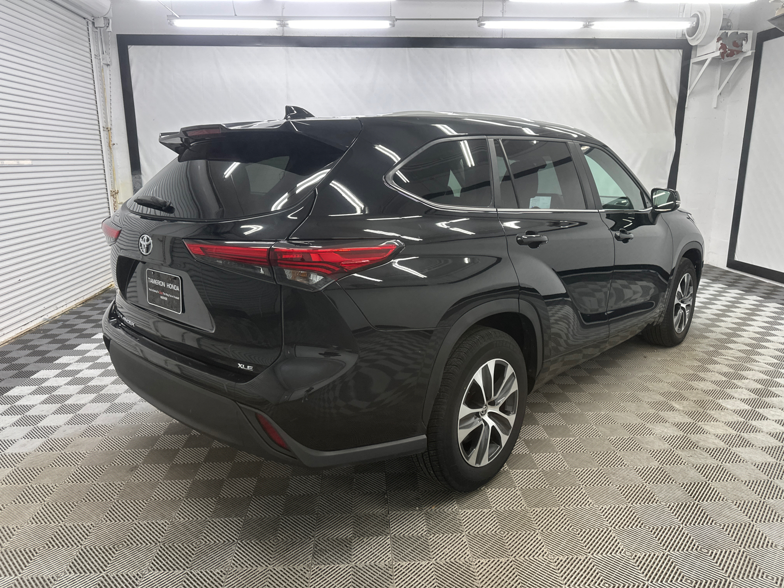 2023 Toyota Highlander XLE 5