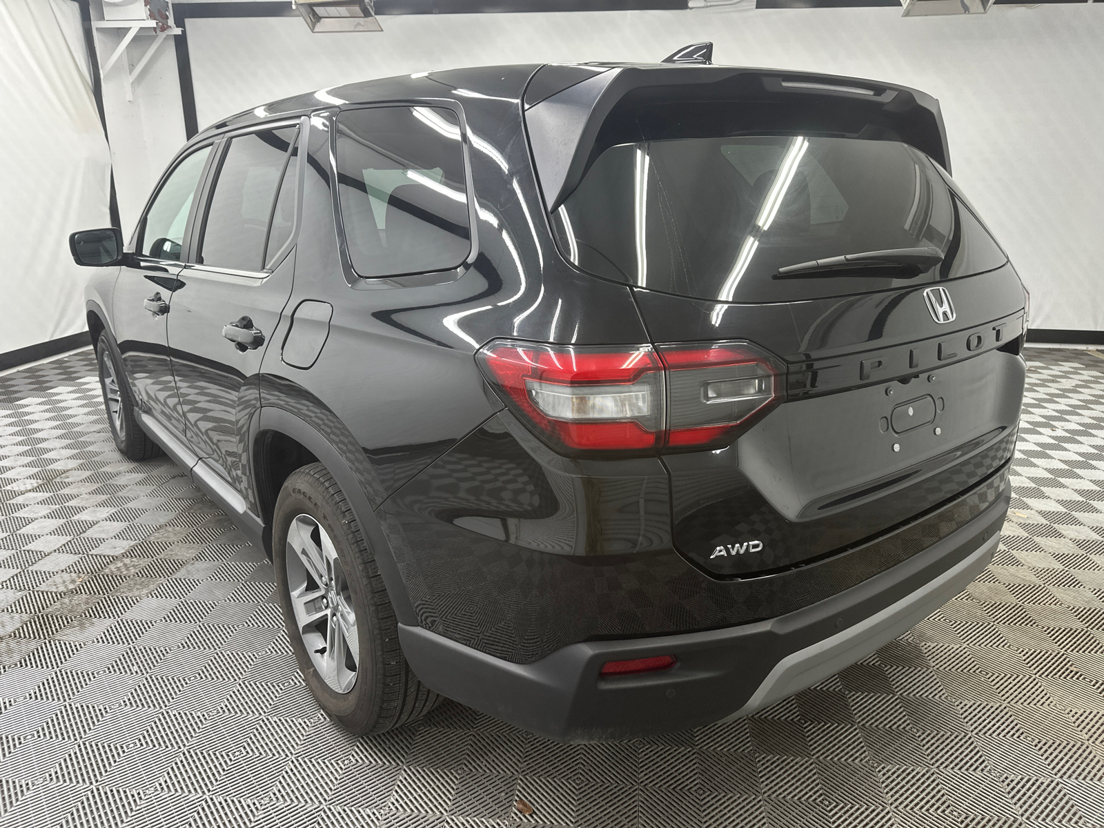 2023 Honda Pilot EX-L 3