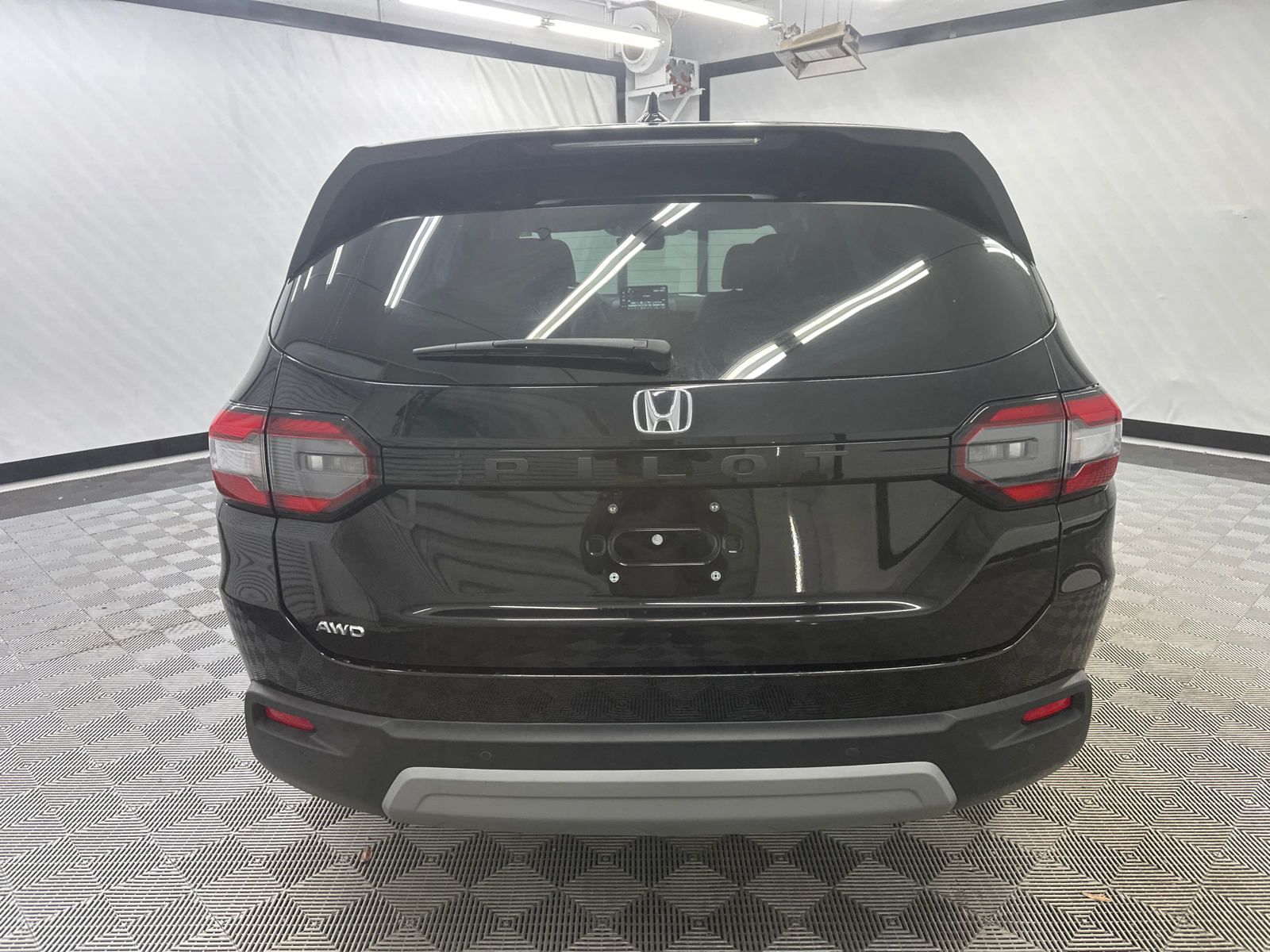 2023 Honda Pilot EX-L 4