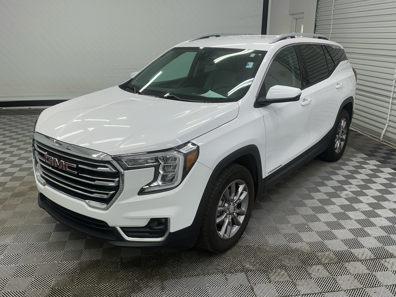 2023 GMC Terrain SLT 1