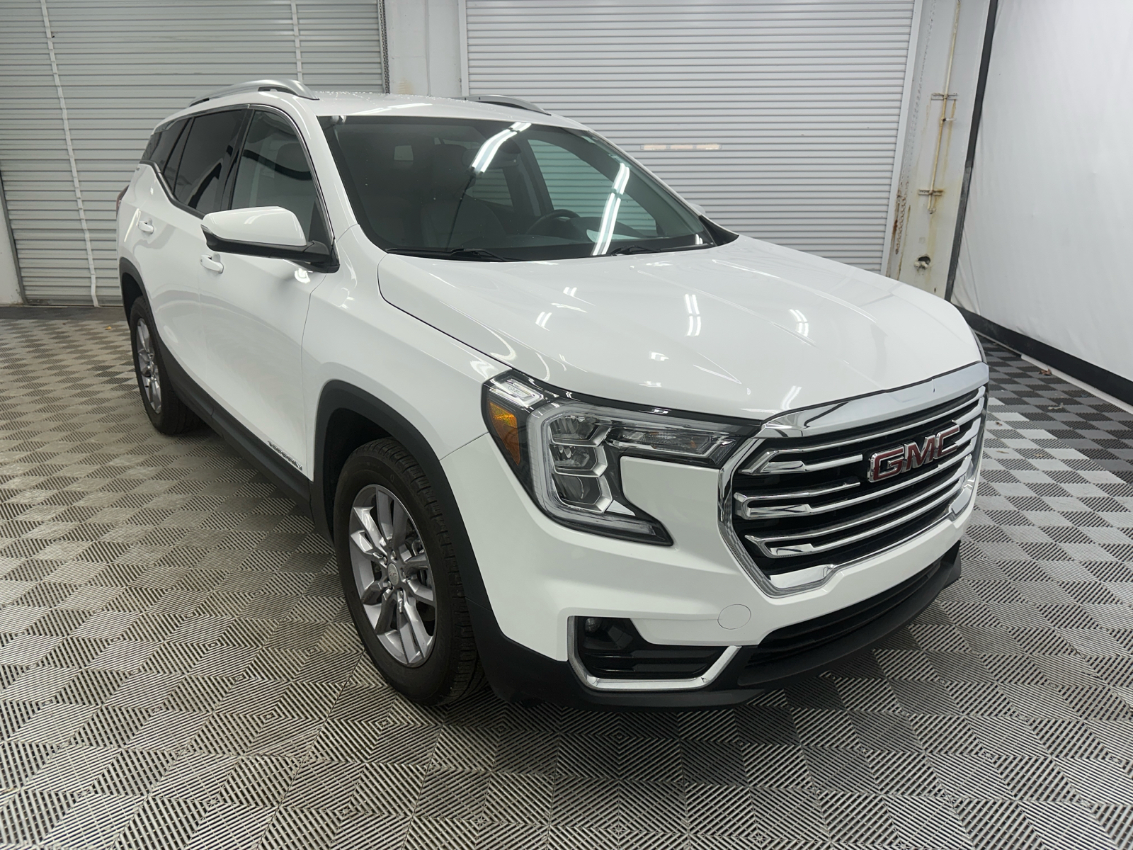 2023 GMC Terrain SLT 7