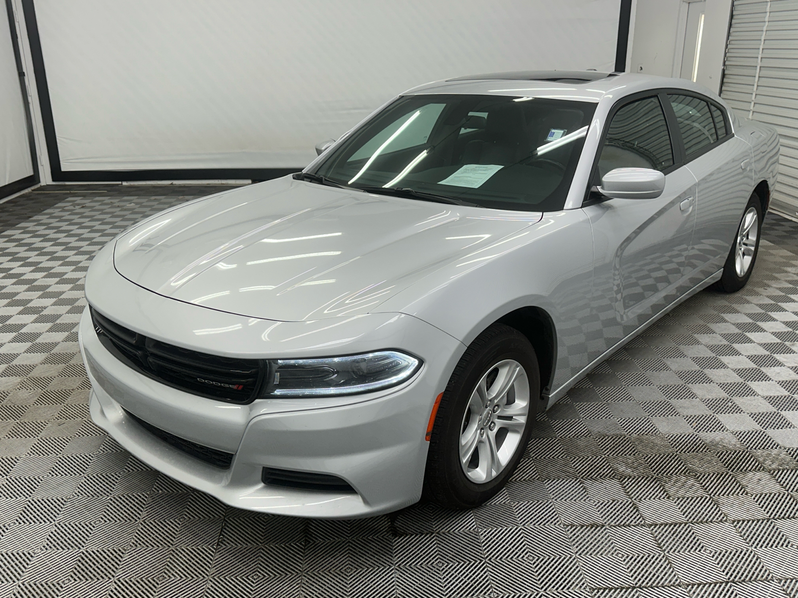 2022 Dodge Charger SXT 1