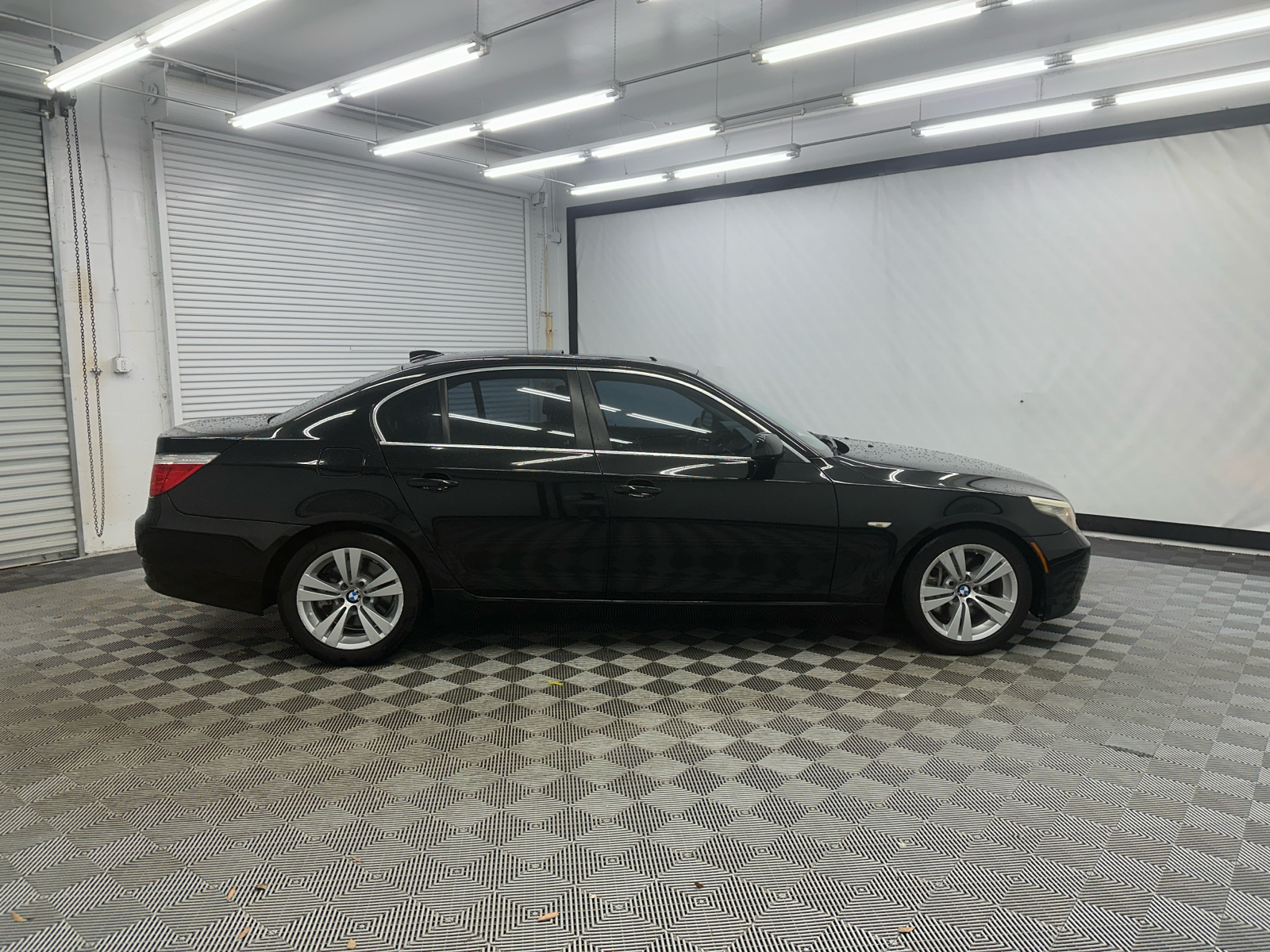 2010 BMW 5 Series 528i 6