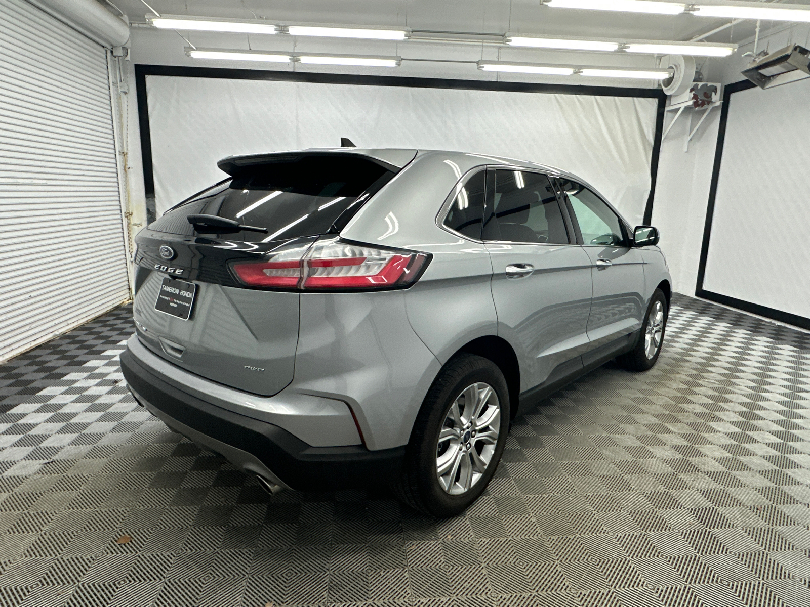 2022 Ford Edge Titanium 5