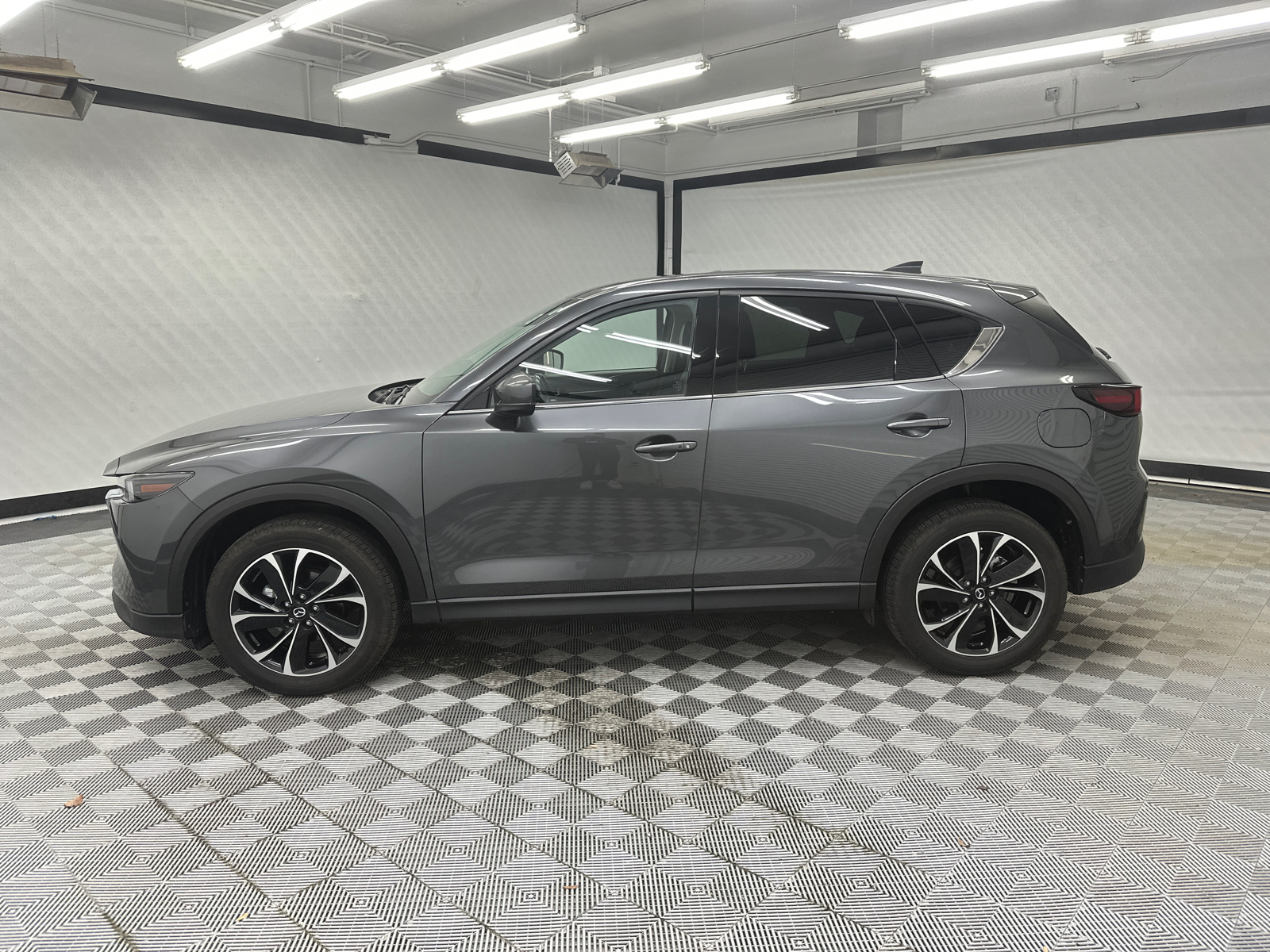 2023 Mazda CX-5 2.5 S Premium Package 2