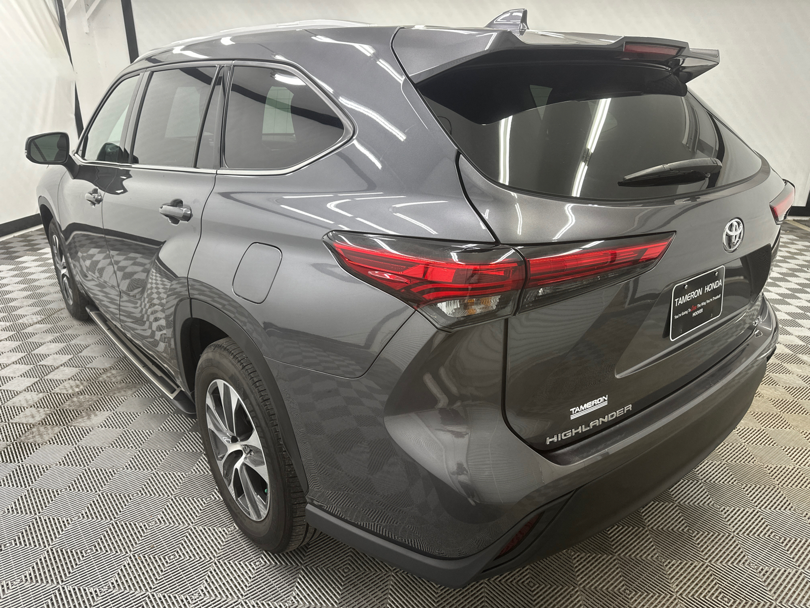 2022 Toyota Highlander XLE 3