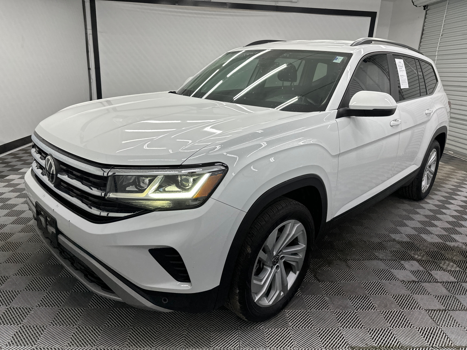 2022 Volkswagen Atlas 2.0T SE w/Technology 1