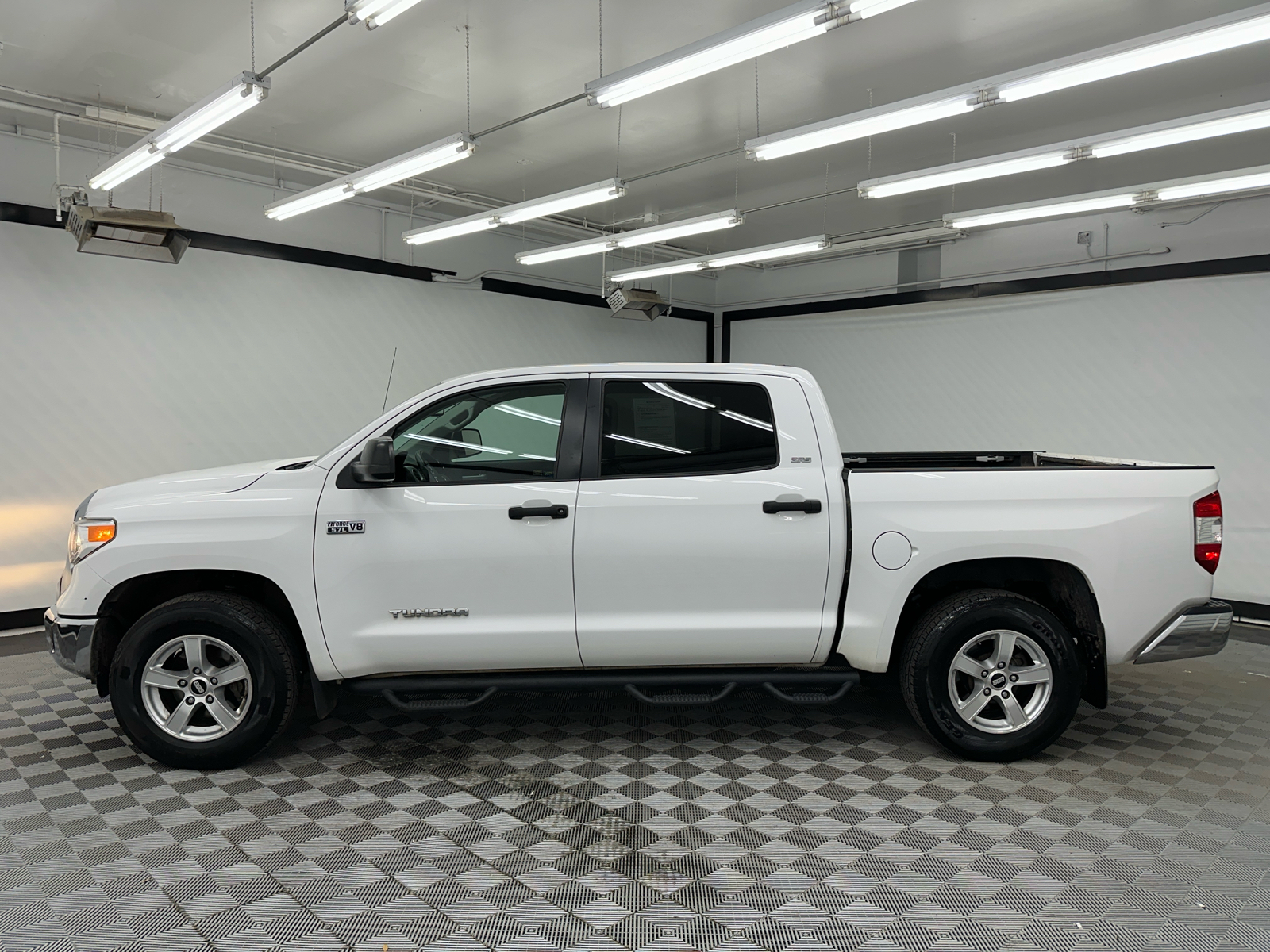 2015 Toyota Tundra SR5 2