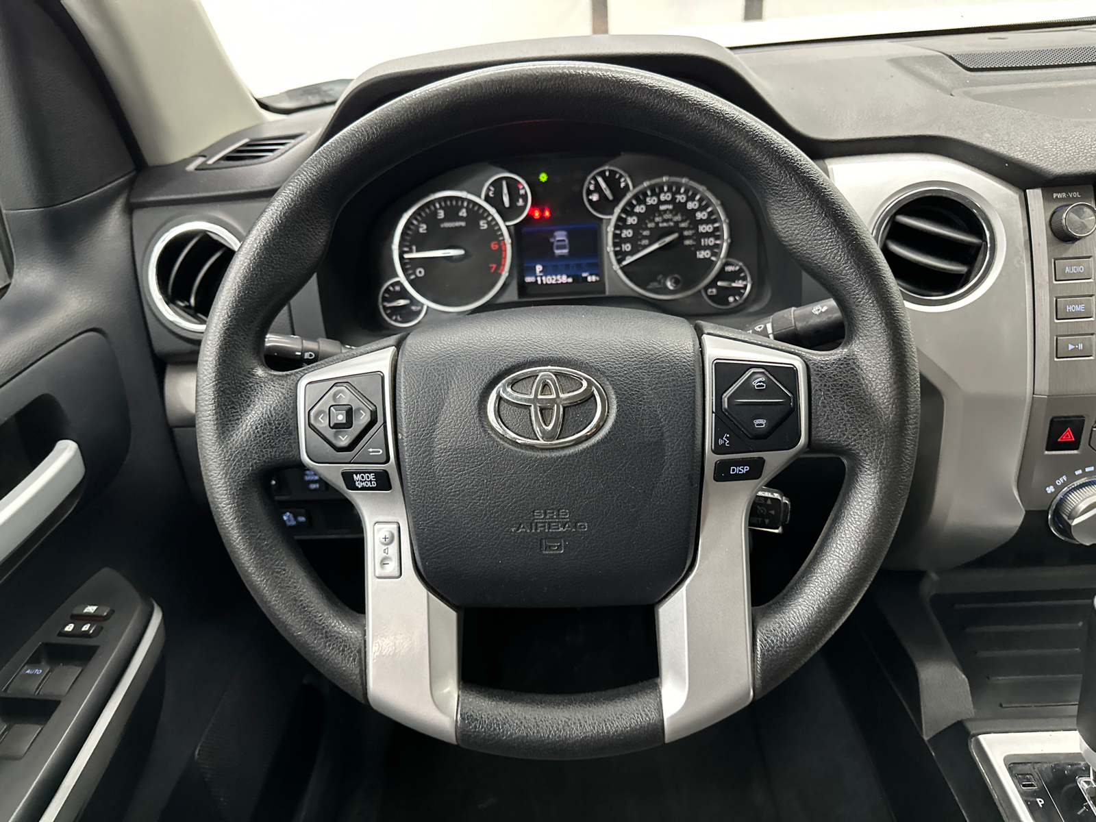 2015 Toyota Tundra SR5 24