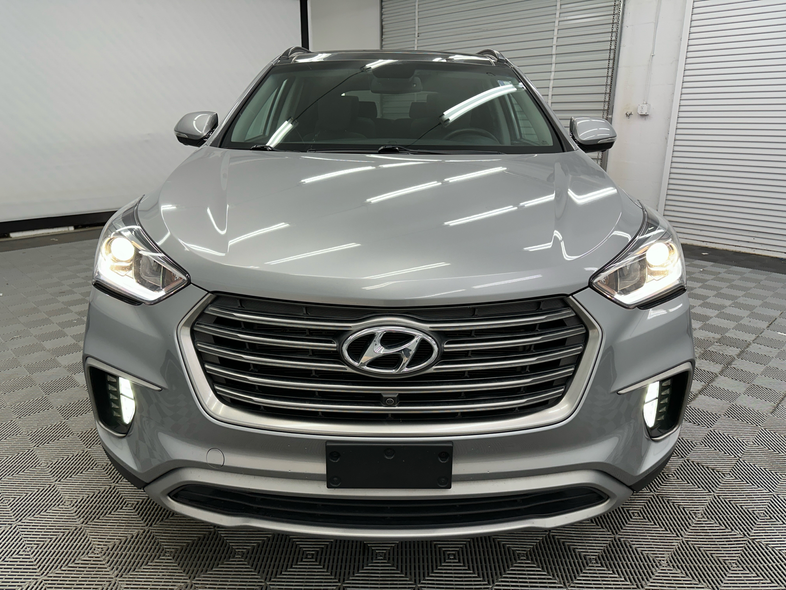 2017 Hyundai Santa Fe Limited Ultimate 8