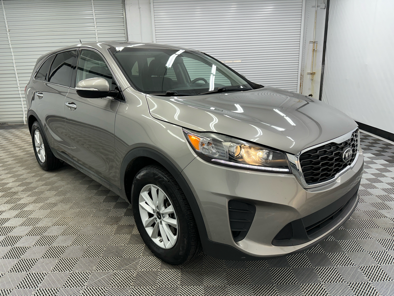 2019 Kia Sorento LX 7