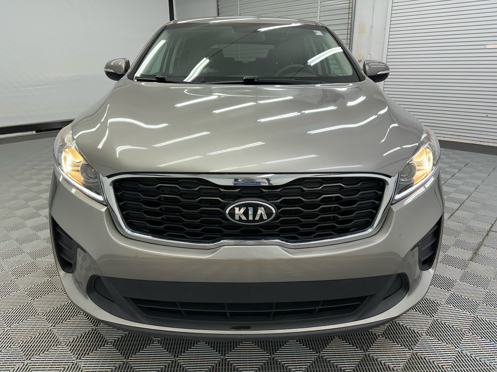 2019 Kia Sorento LX 8