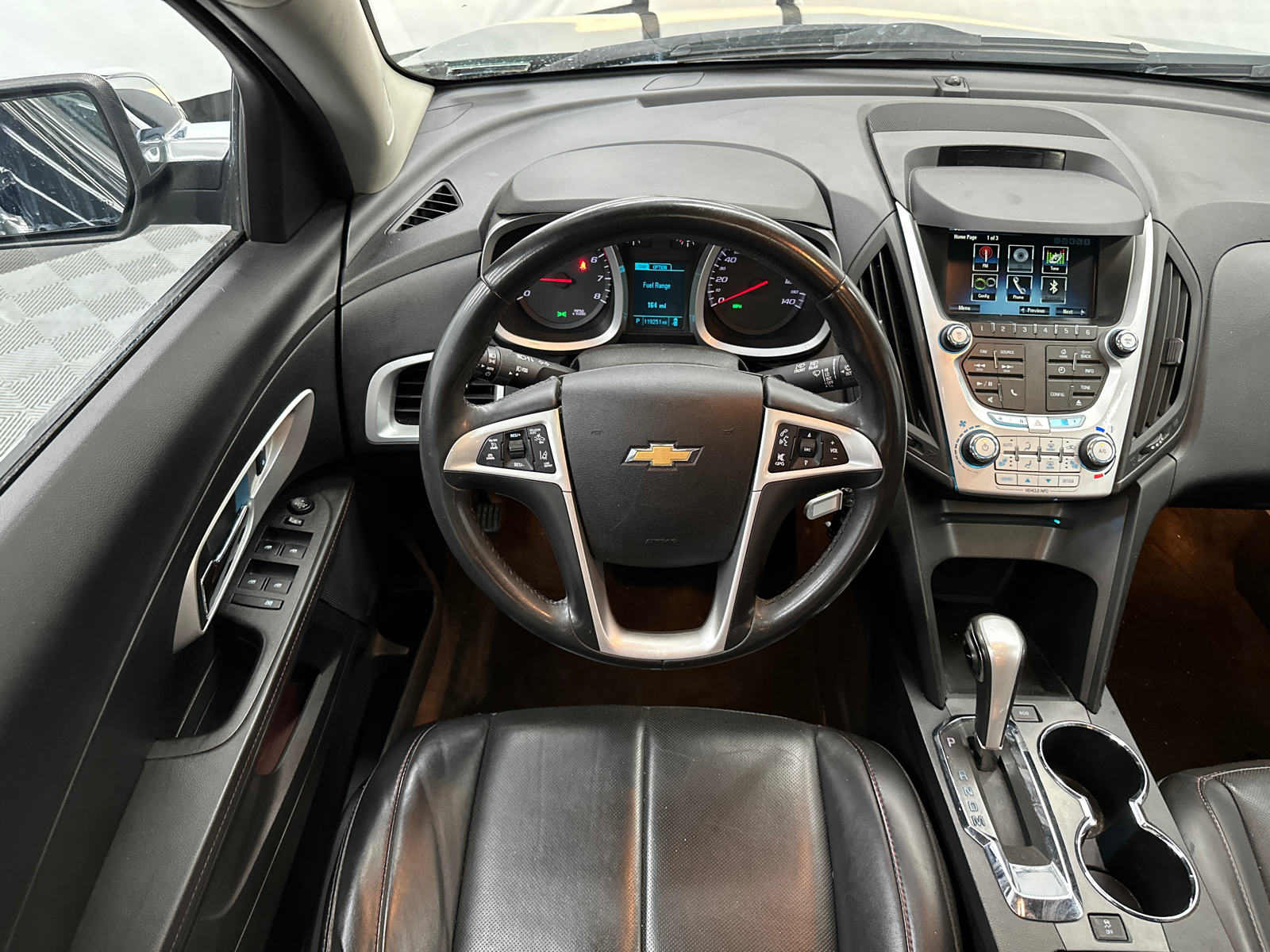 2015 Chevrolet Equinox LTZ 26