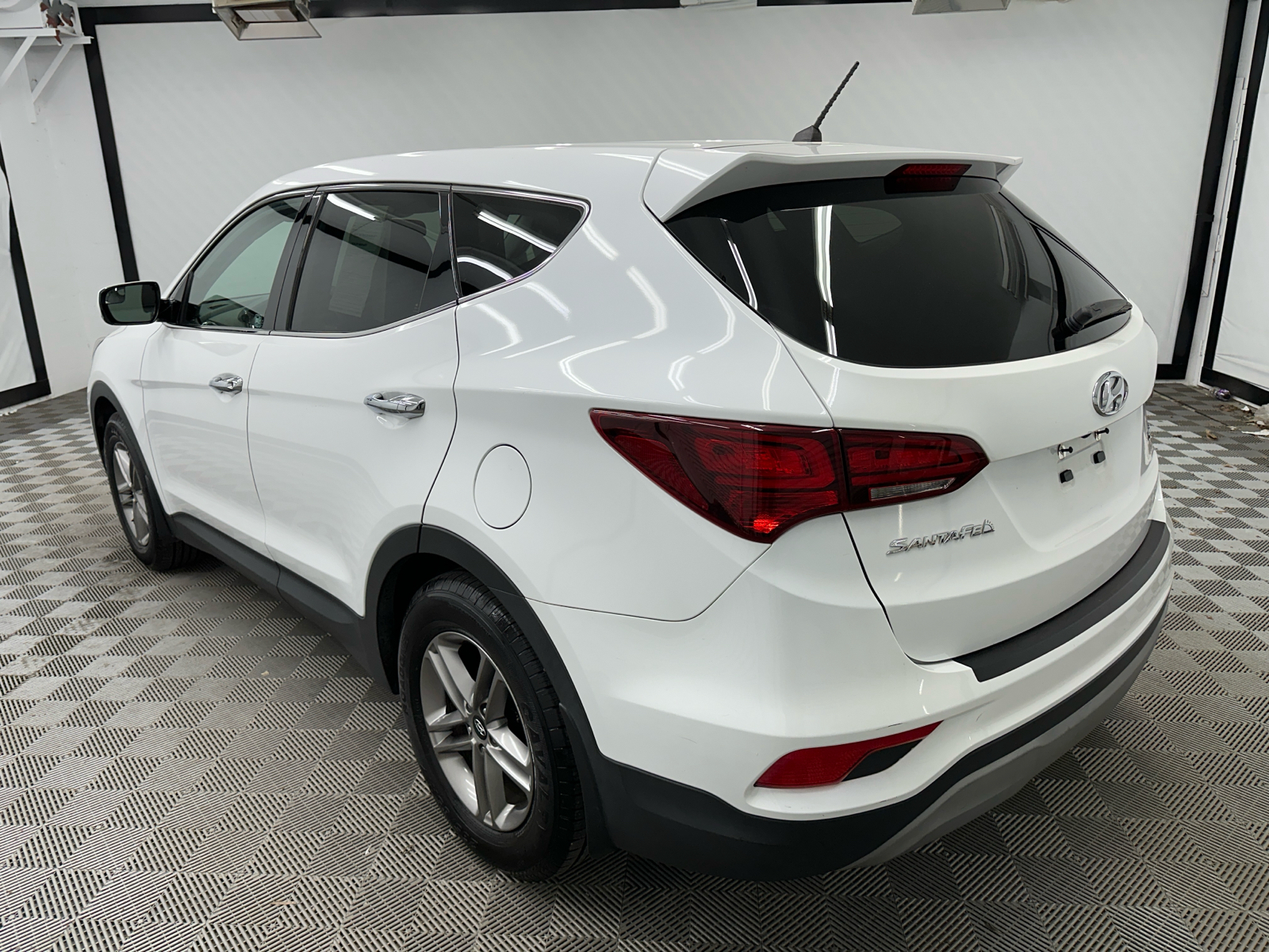2018 Hyundai Santa Fe Sport 2.4 Base 3