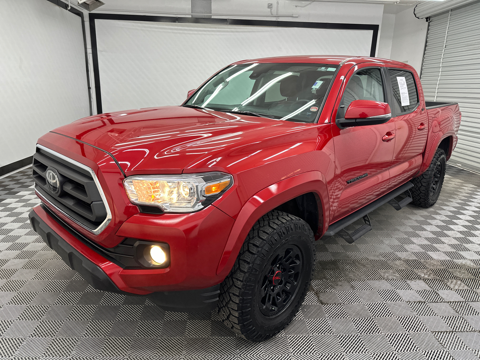 2022 Toyota Tacoma SR5 1