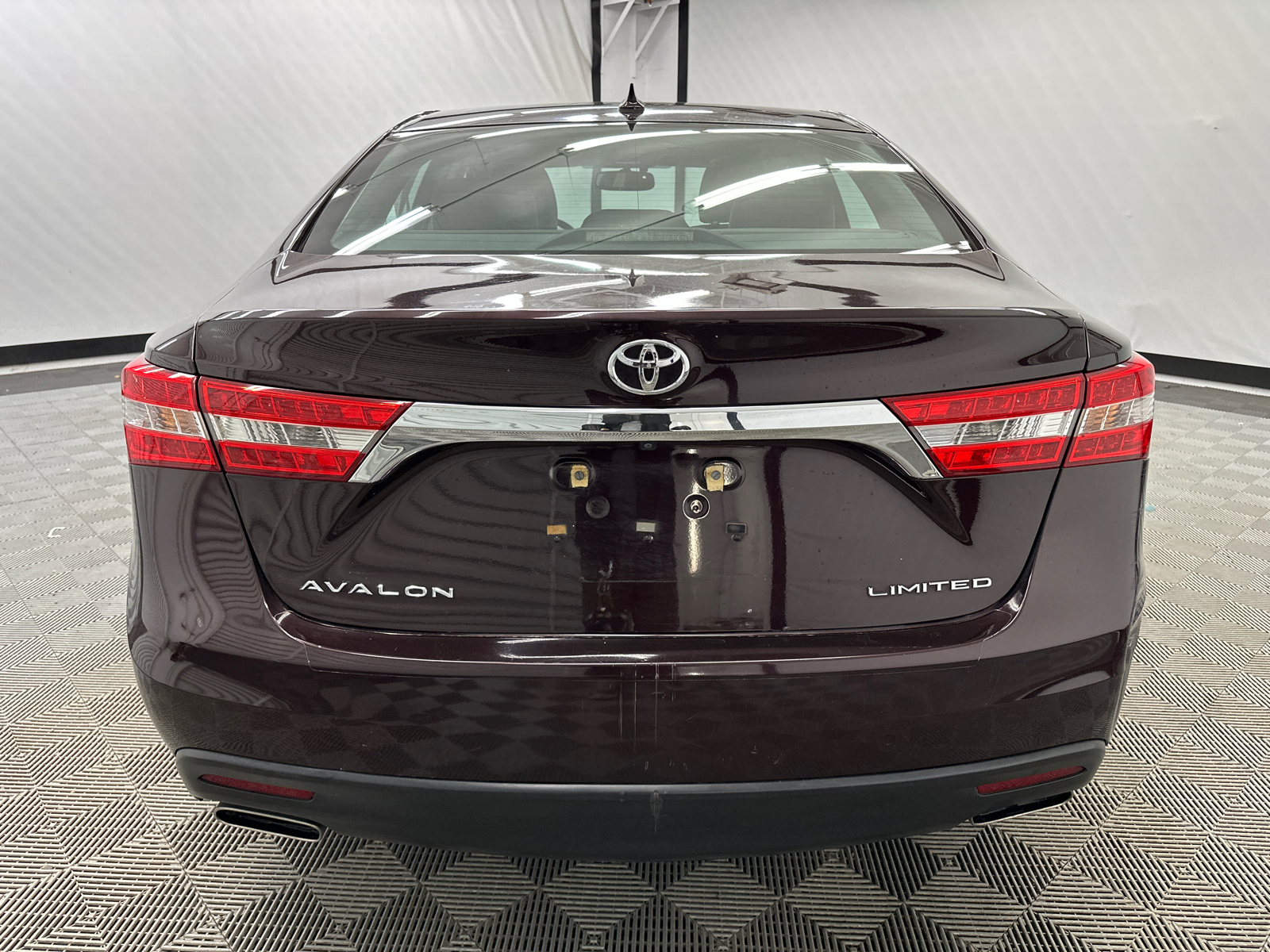2014 Toyota Avalon Limited 4