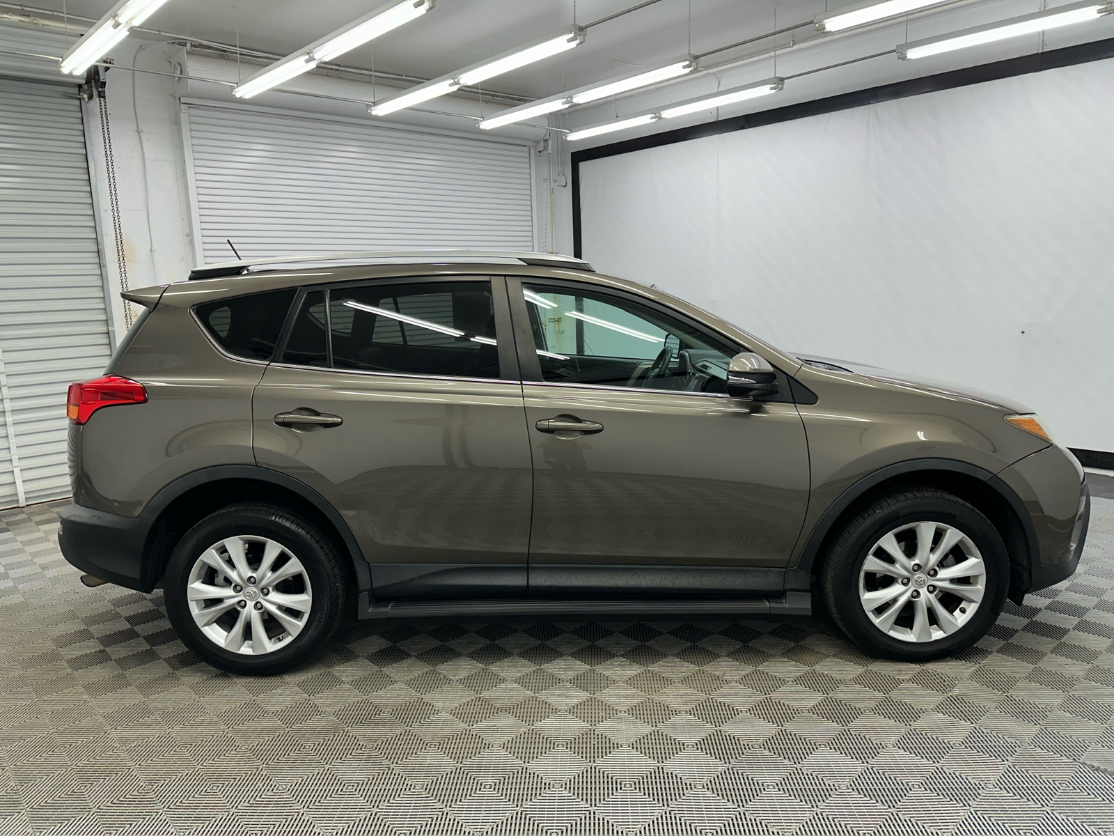 2013 Toyota RAV4 Limited 6