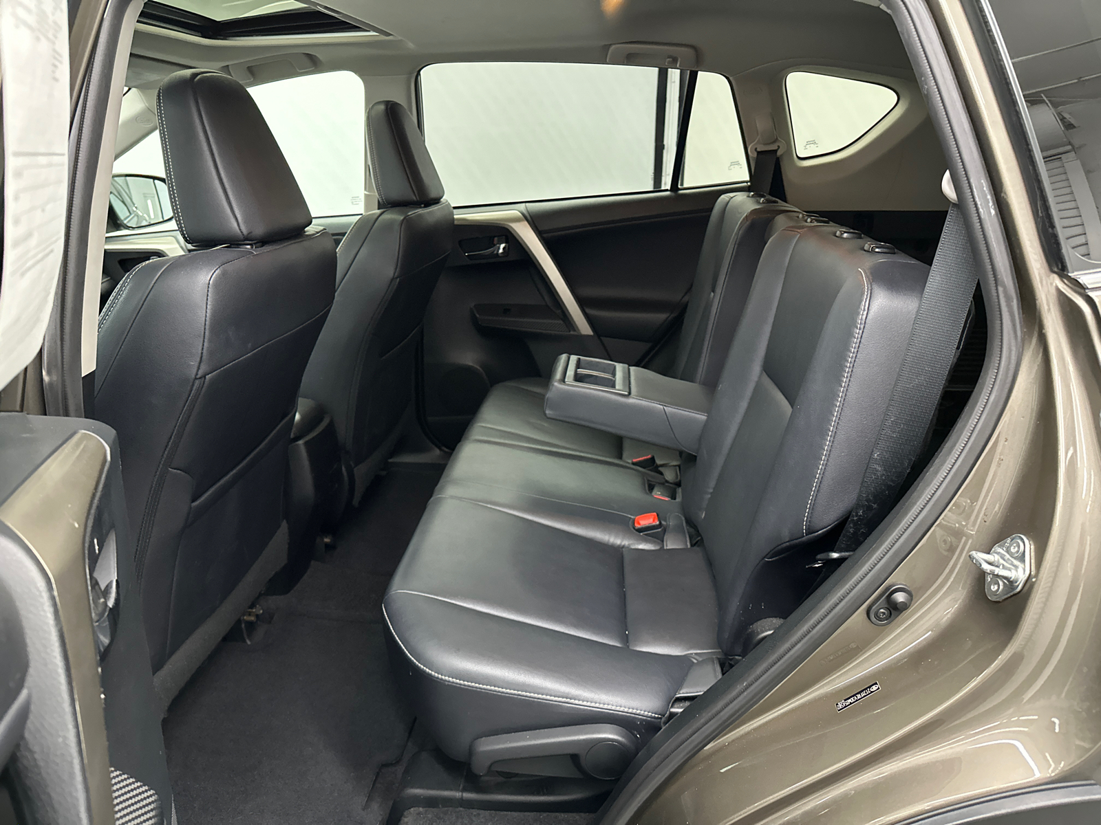 2013 Toyota RAV4 Limited 23