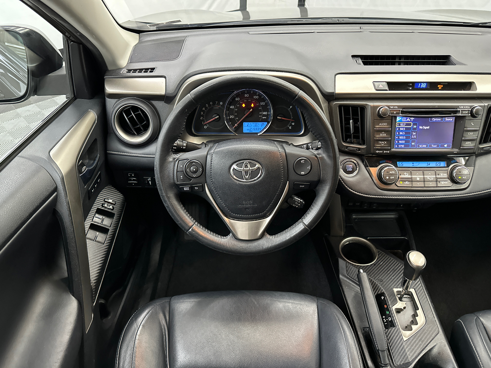 2013 Toyota RAV4 Limited 26