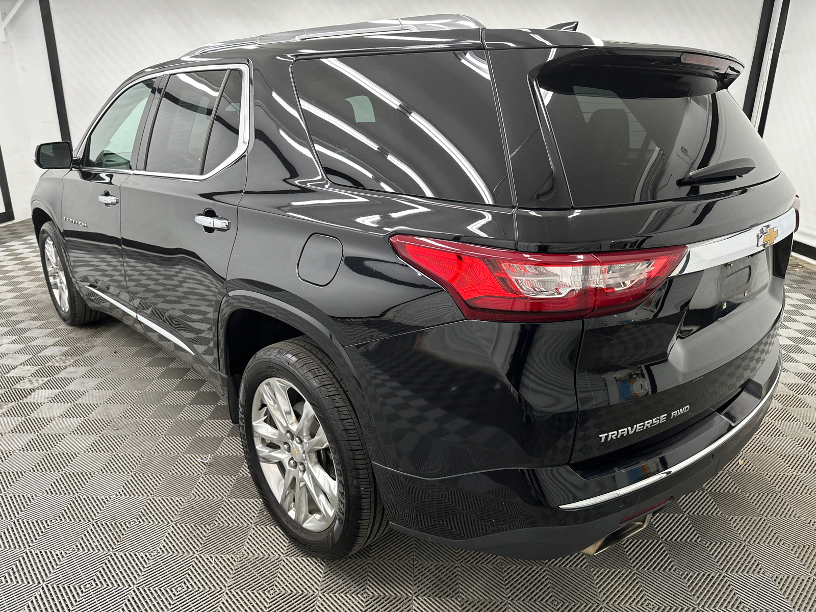 2018 Chevrolet Traverse High Country 3