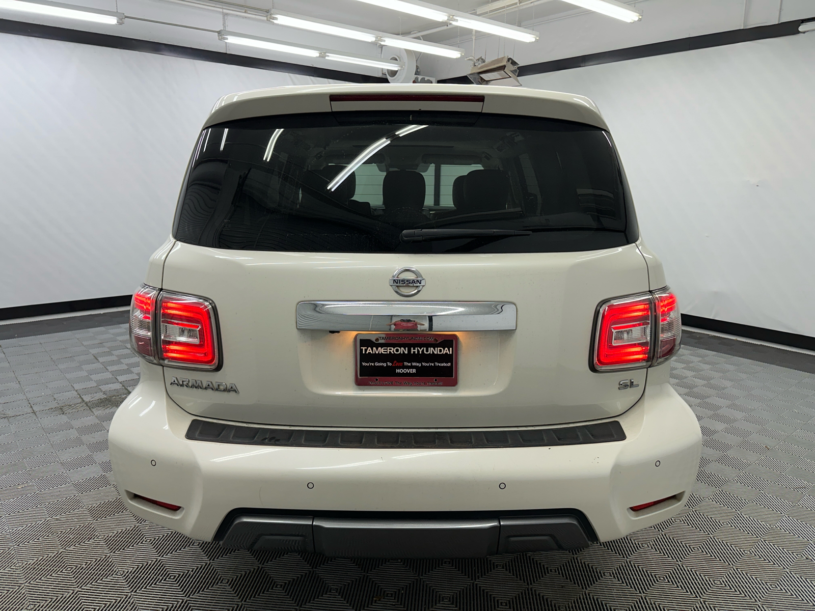 2019 Nissan Armada SL 4