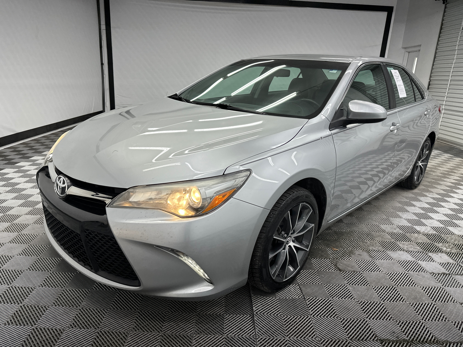 2015 Toyota Camry  1