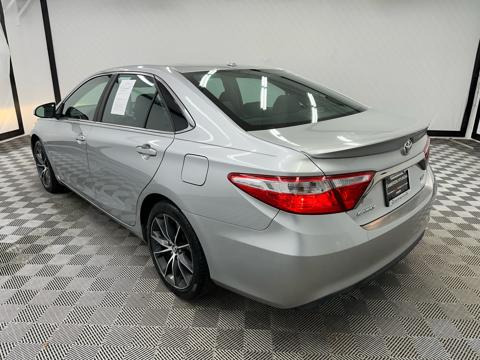 2015 Toyota Camry  3