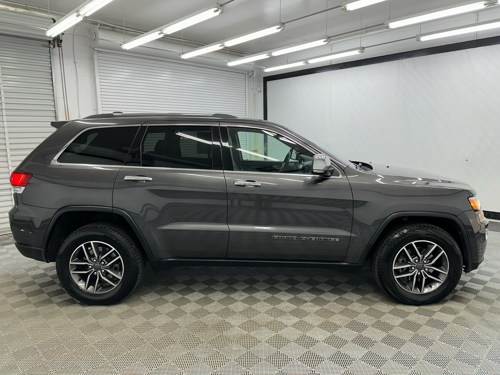 2020 Jeep Grand Cherokee Limited 6