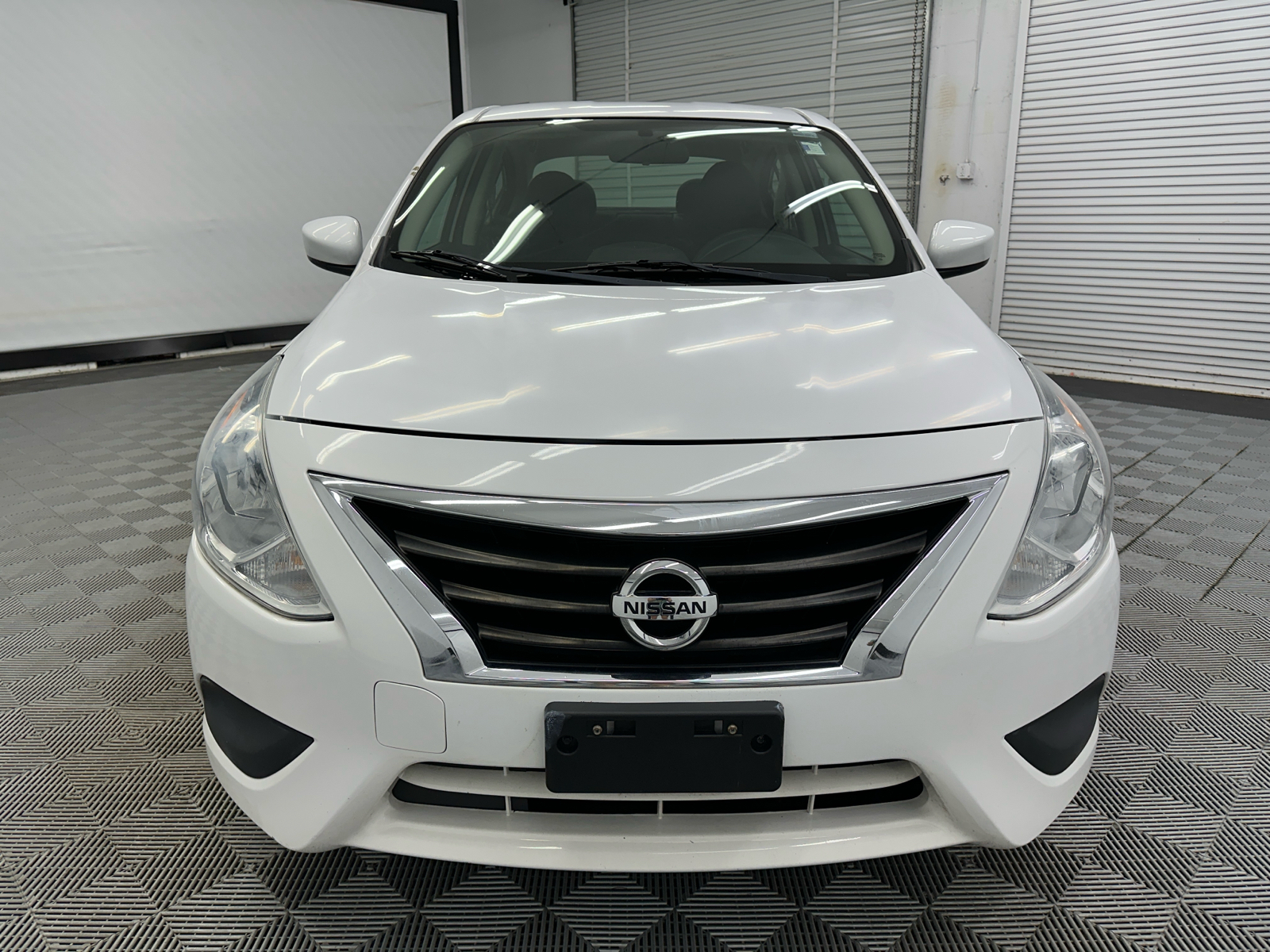 2019 Nissan Versa 1.6 SV 8