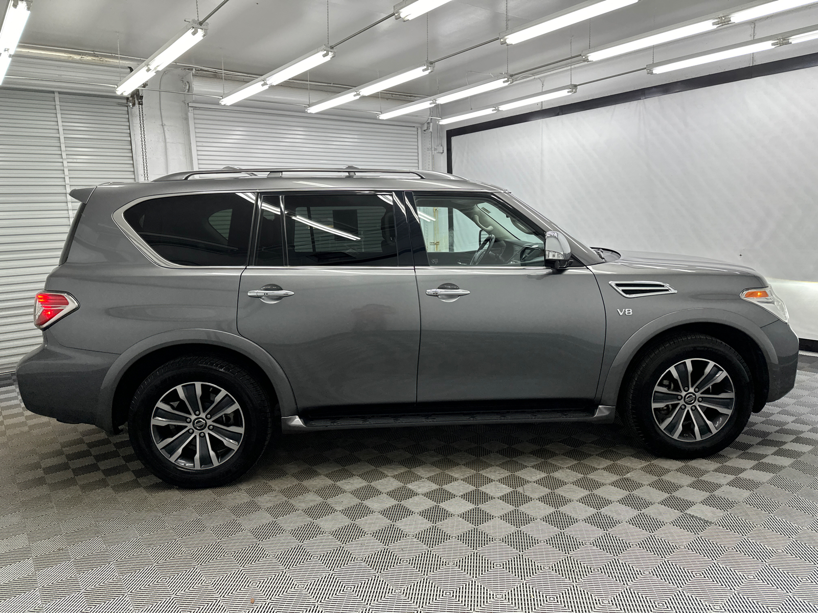 2019 Nissan Armada SL 6