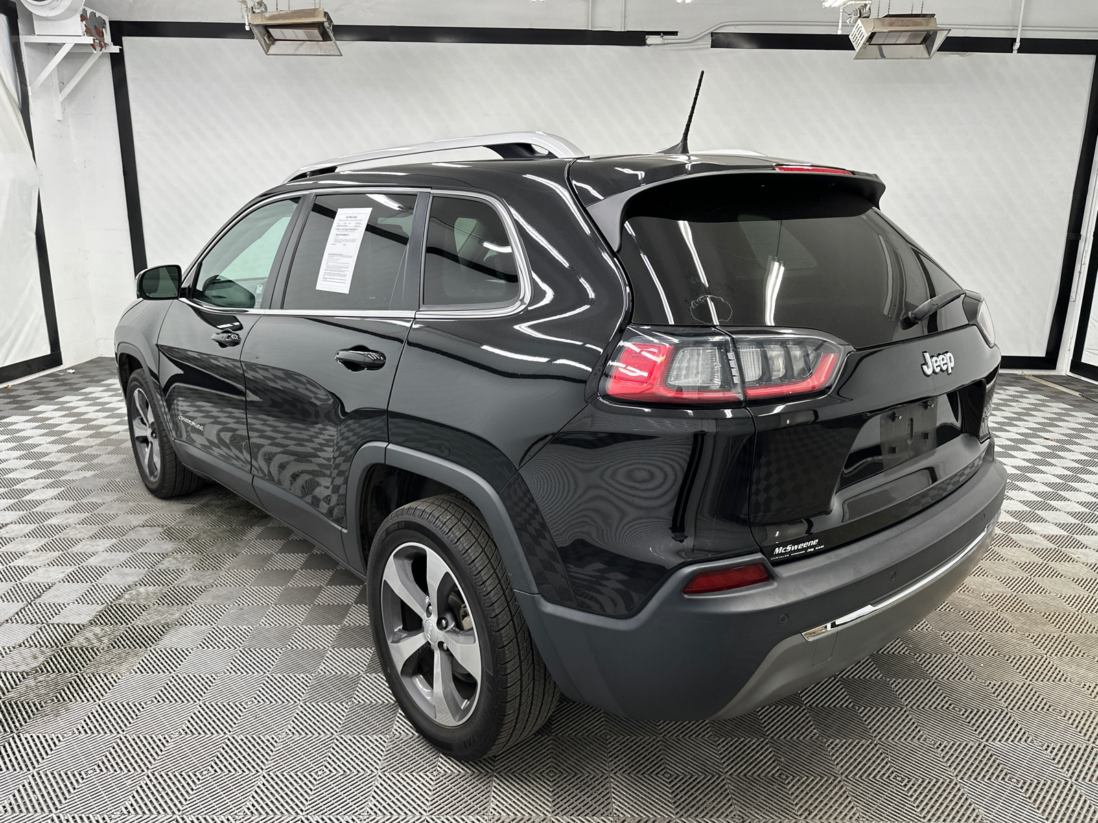 2020 Jeep Cherokee Limited 3