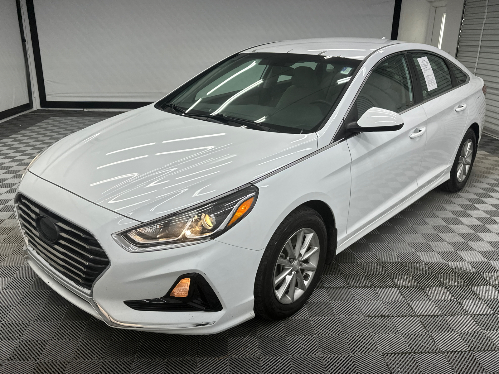 2018 Hyundai Sonata SE 1