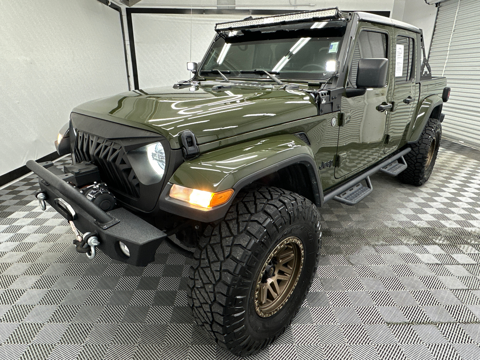 2022 Jeep Gladiator Altitude 1