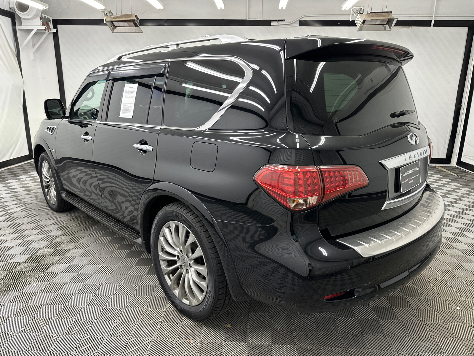 2017 INFINITI QX80 Base 3