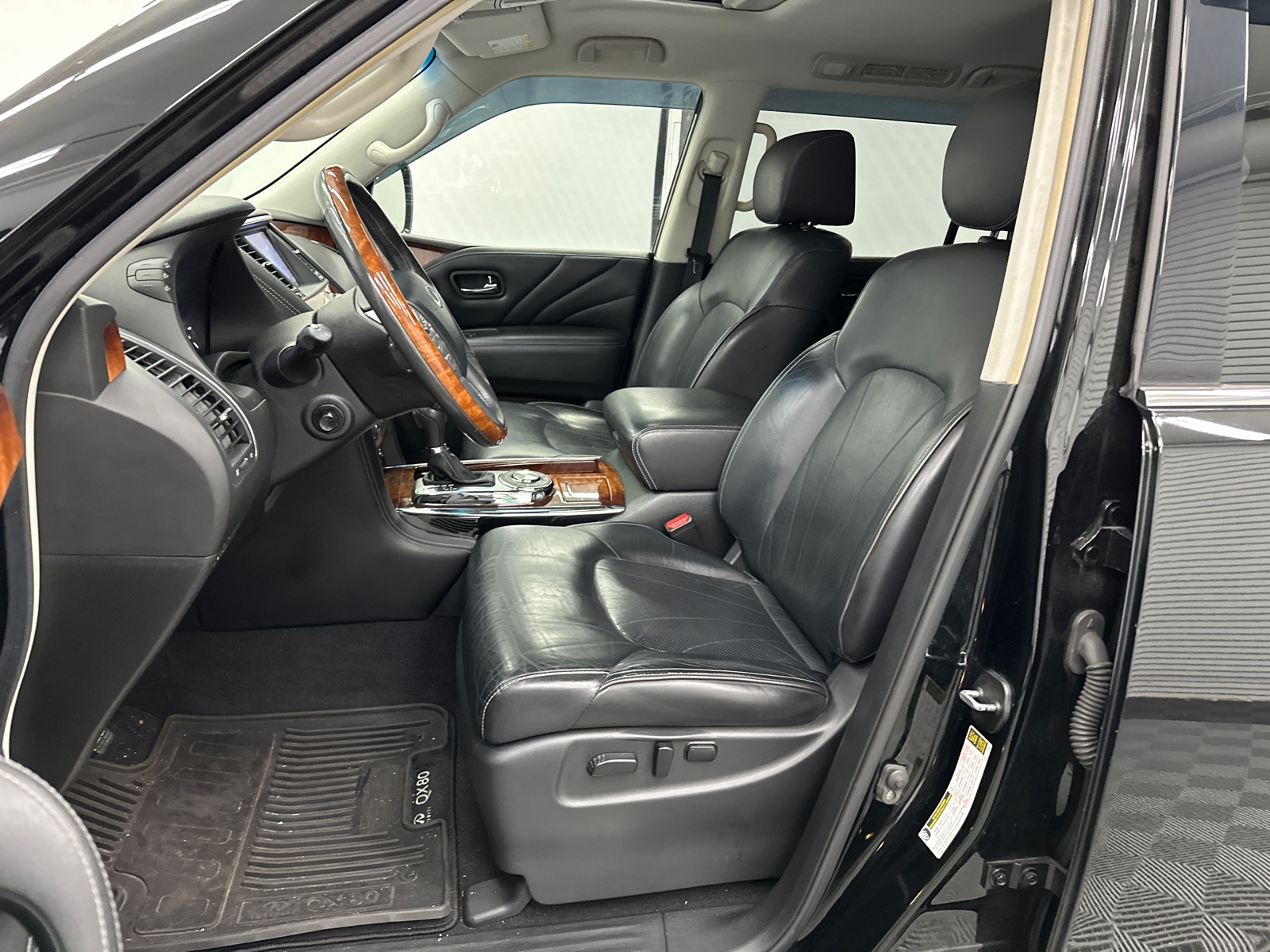 2017 INFINITI QX80 Base 9