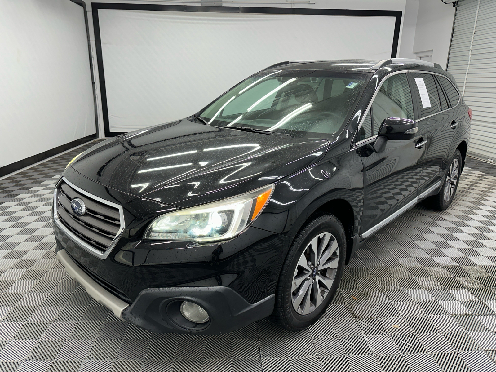 2017 Subaru Outback 2.5i 1