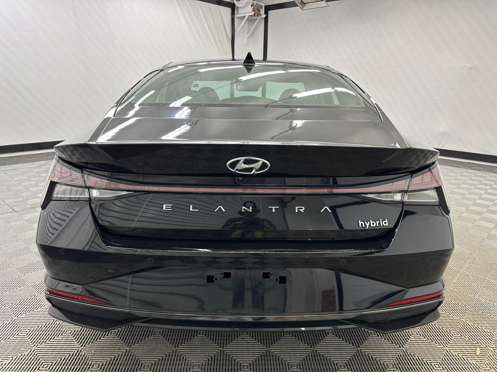 2022 Hyundai Elantra Hybrid Limited 4