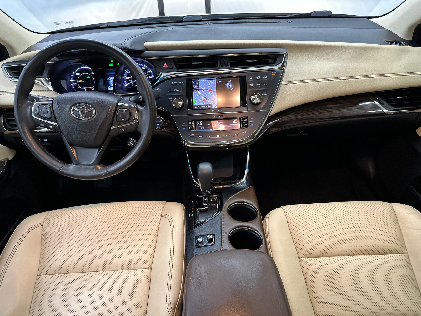 2013 Toyota Avalon Hybrid XLE Premium 22